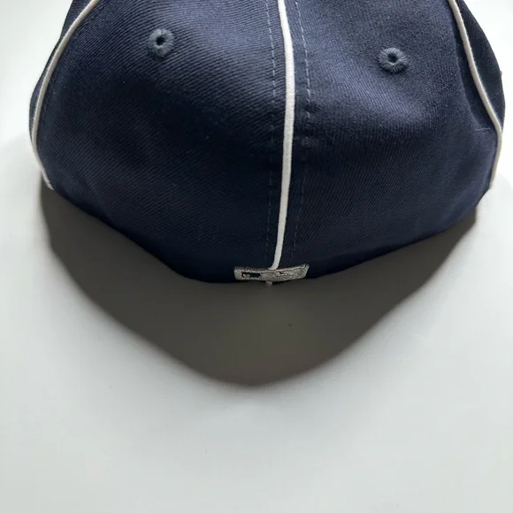 New Era Navy Blue NY Yankees Cap - Picture 3 of 6